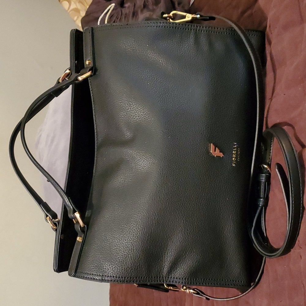 Womans Fiorelli shoulder bag